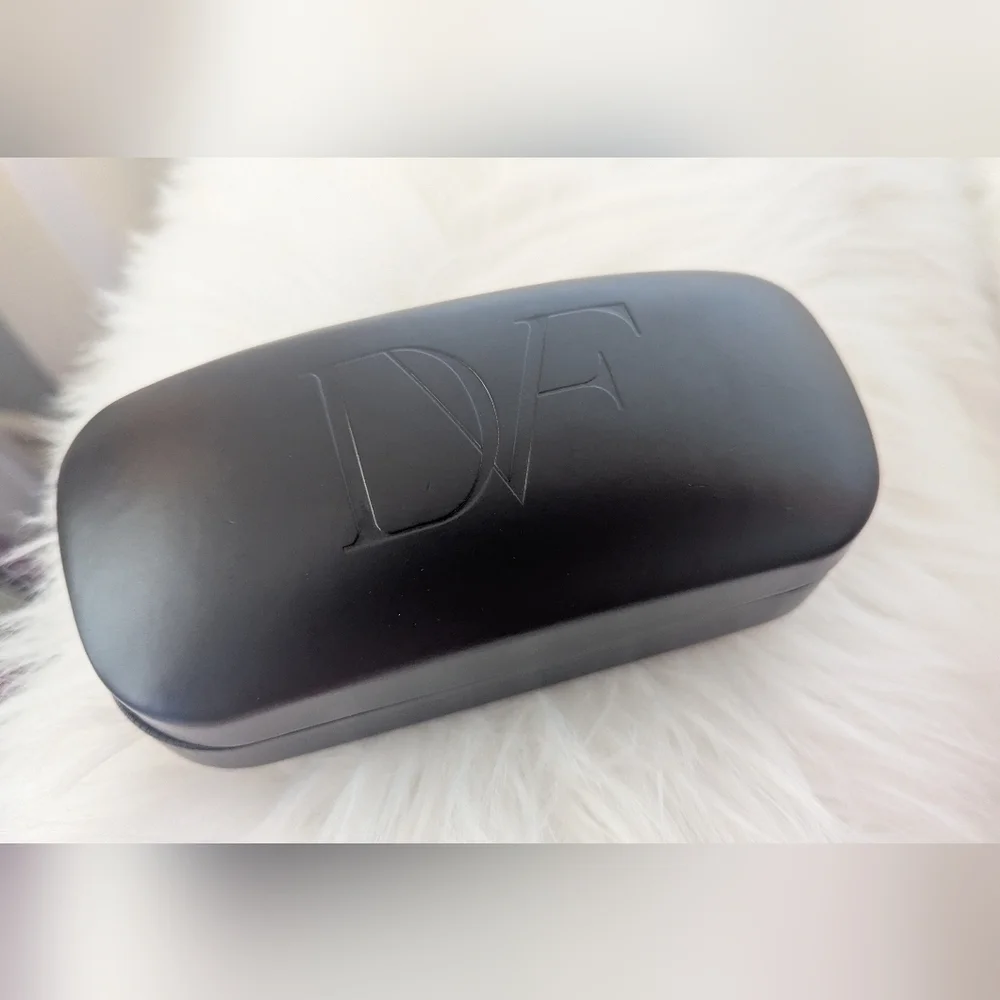 Diane Von Furstenberg  Eye Glass Case